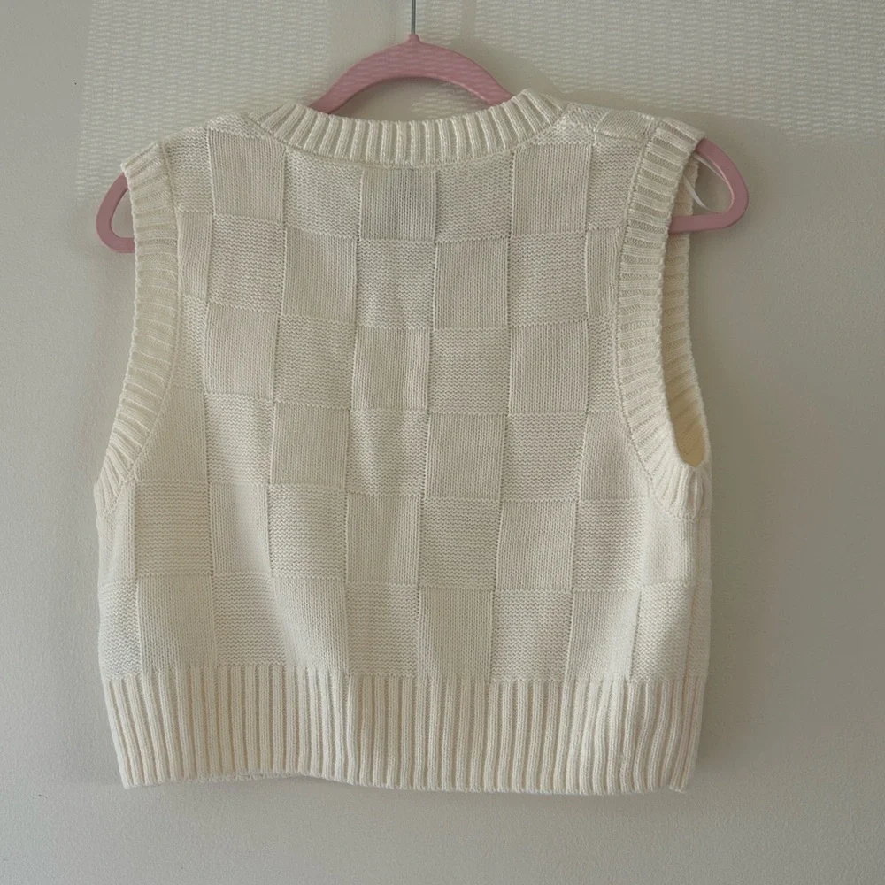 Cream Textured Crop Top - Picture 3 of 5